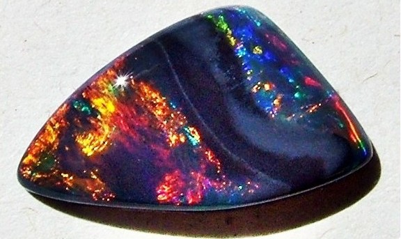 Cara-Mengkilapkan-Batu-Akik-Kalimaya-Black Opal